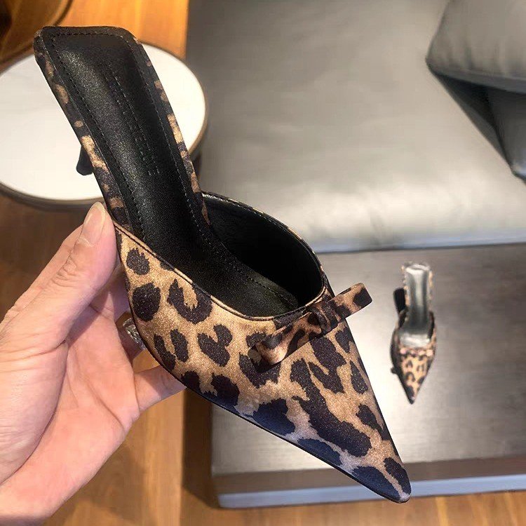 Ciabatte da donna con stampa l - Ethnic Fashion For Women recensione e prezzo