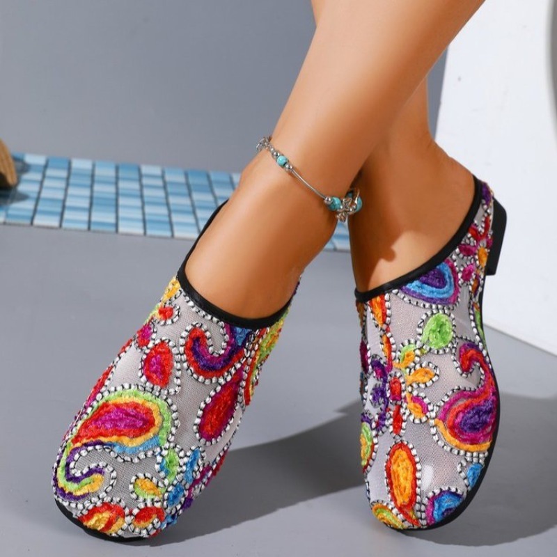 Ciabatte Ricamate in Stile Etn - Ethnic Fashion For Ladies recensione e prezzo