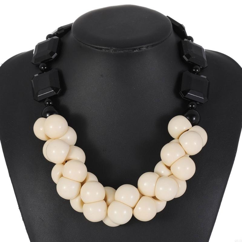 Collana con perline in resina  - Ethnic Wear Fashion Designer recensione e prezzo
